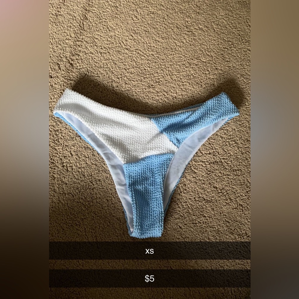 Women’s bathing suit top and bottoms